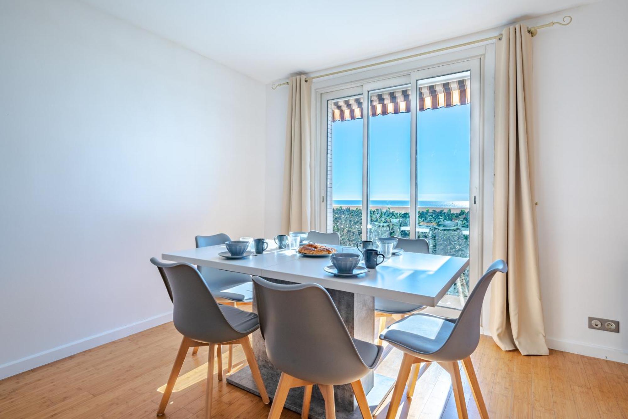 Appartamento Superbe 3p Vue Avec Parking Nizza